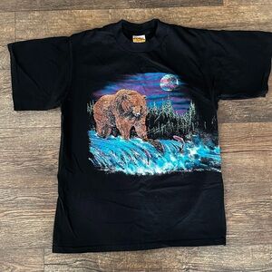 Vintage 90s Alaska Nature Grizzly Bear All over Print T-shirt Large